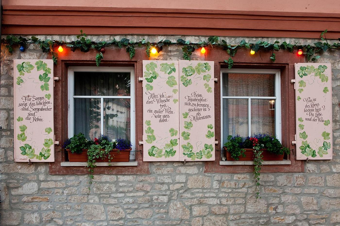 Hotel Altdeutsche Weinstuben Freyburg Exterior photo